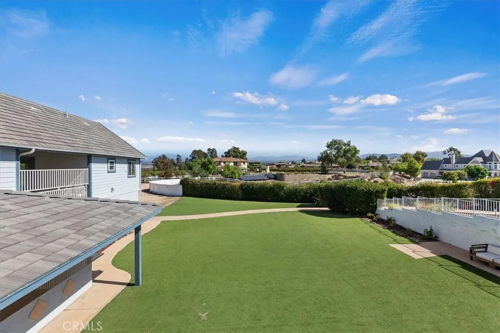 39650 Patagonia Court, Temecula, California 92591 home-pic-25